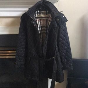 Burberry LONG black quilted jacket